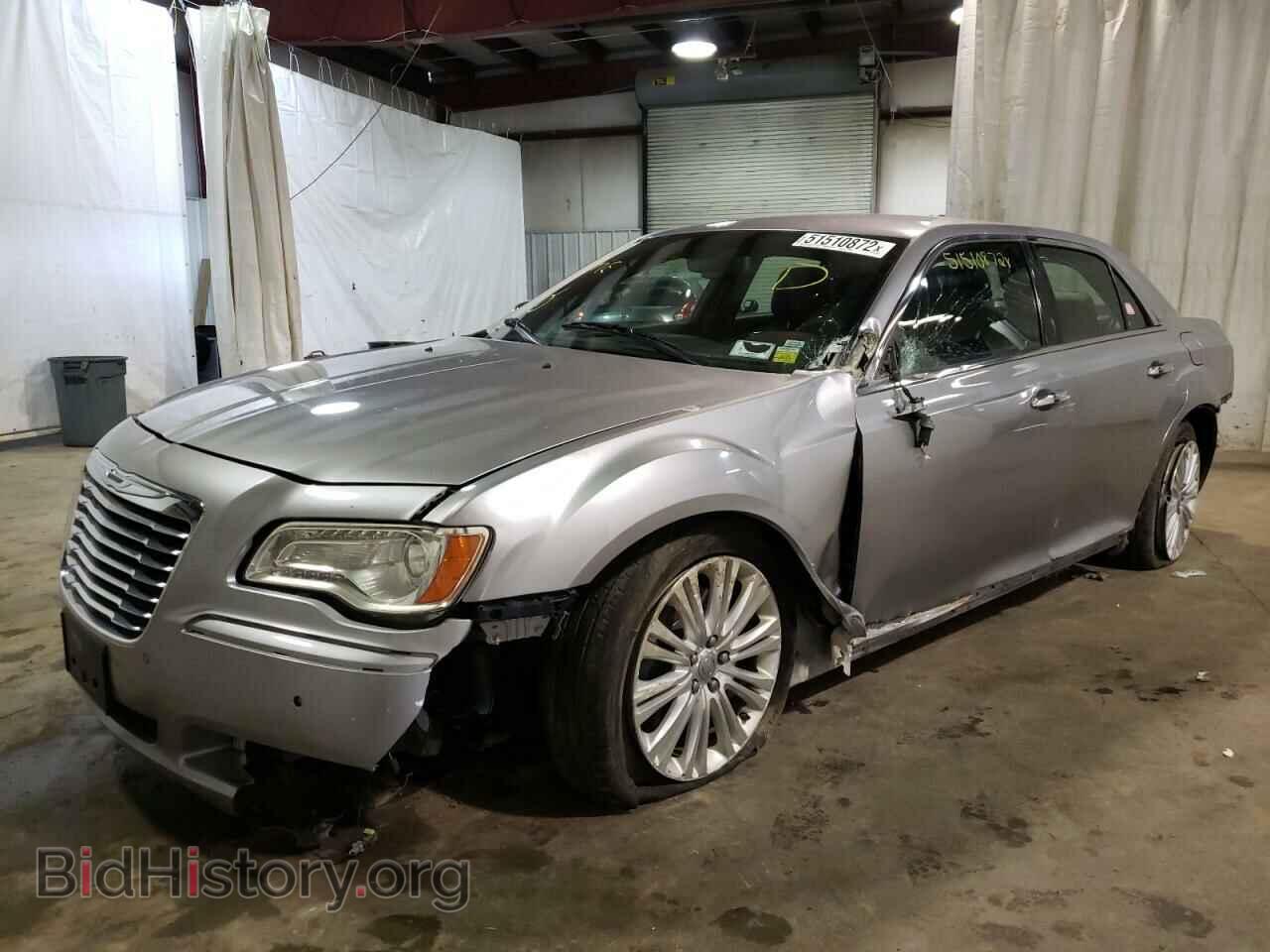 2013 CHRYSLER 300 - VIN: 2C3CCAKT0DH581216 - Фото 2