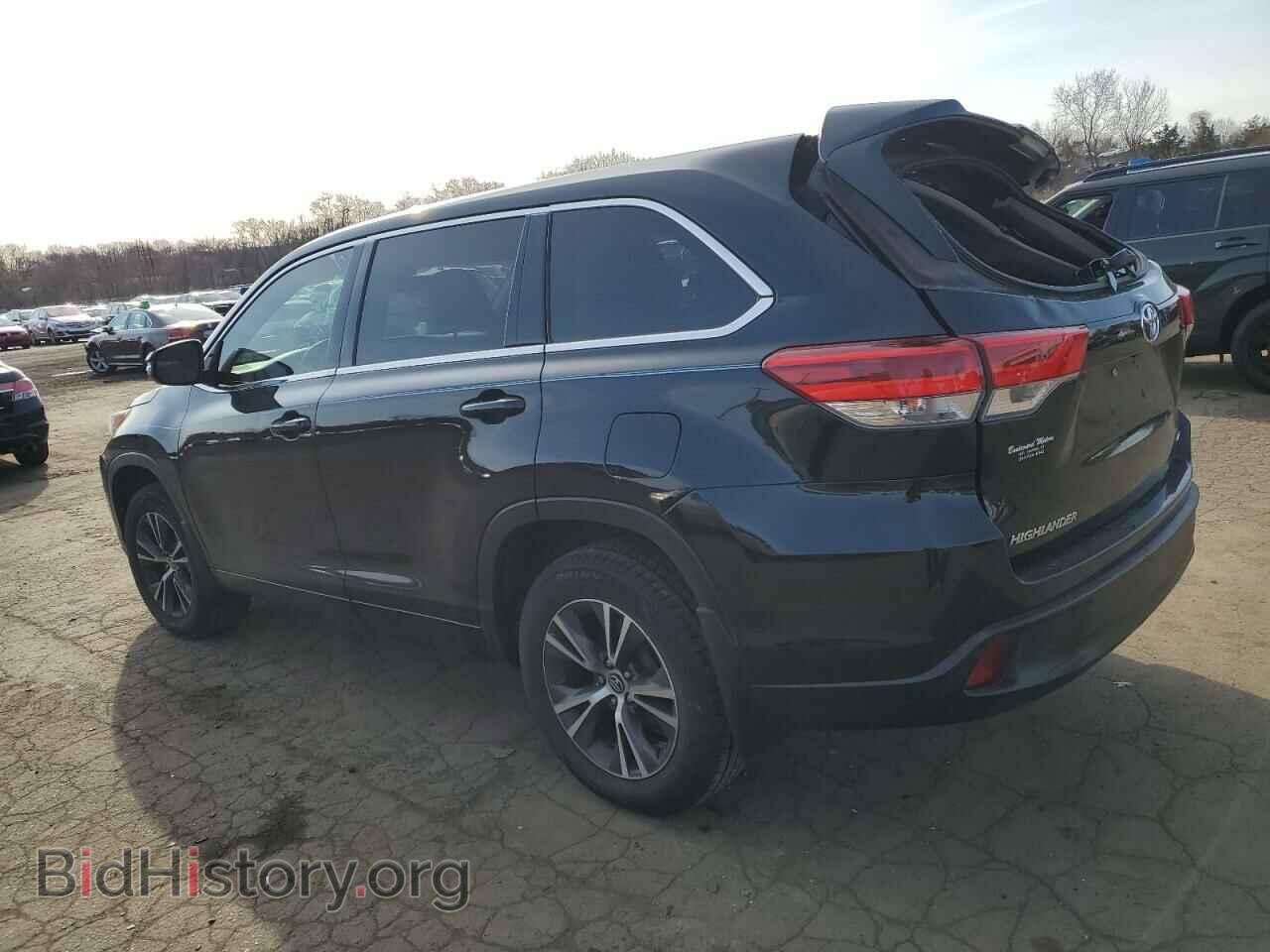 2017 TOYOTA HIGHLANDER - VIN: 5TDBZRFH5HS445567 - Фото 2