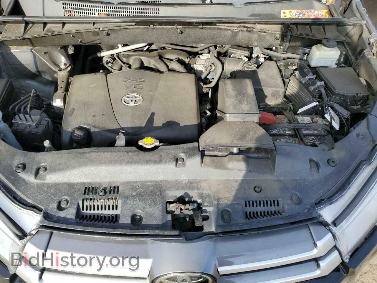 2017 TOYOTA HIGHLANDER - VIN: 5TDBZRFH5HS445567 - Фото 13
