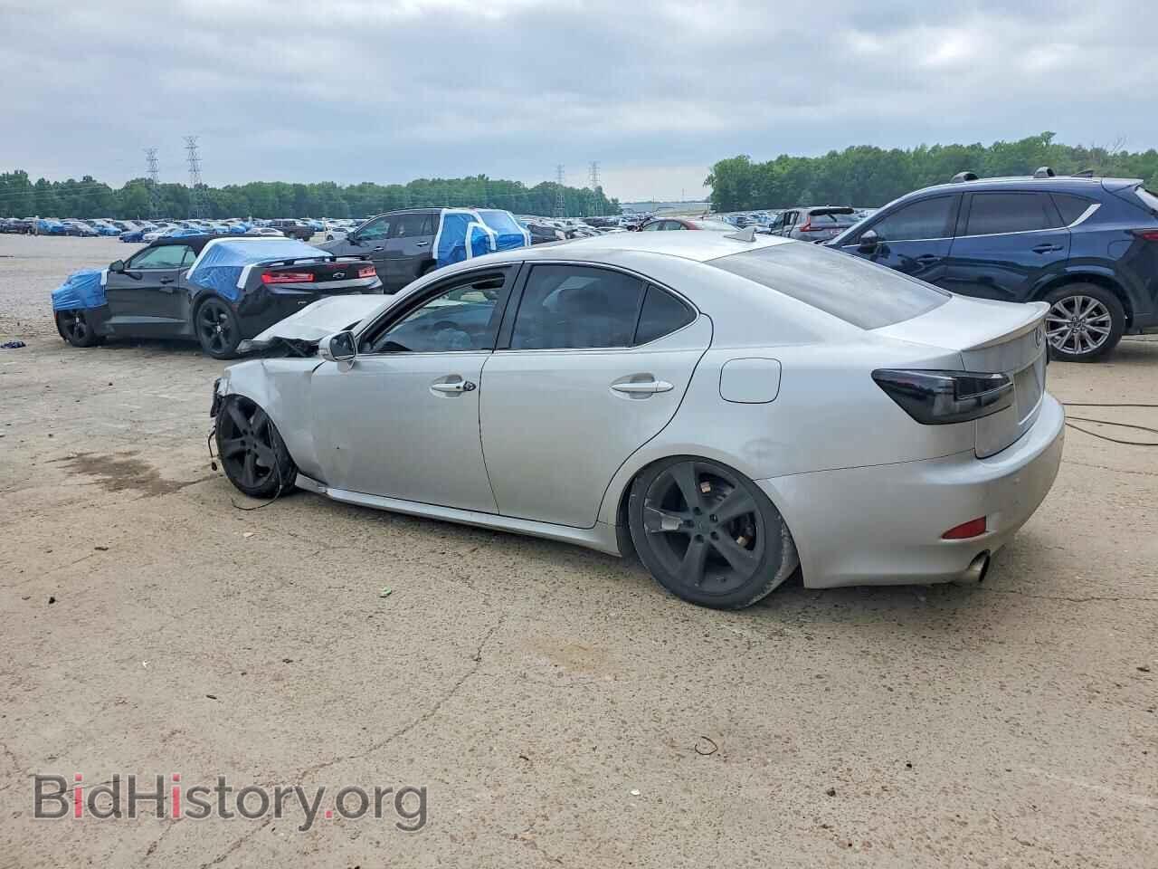2011 LEXUS IS - VIN: JTHBF5C29B5147553 - Photo 2
