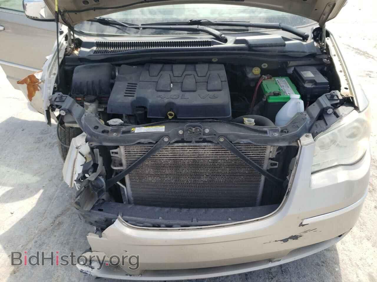 2008 CHRYSLER MINIVAN - VIN: 2A8HR64X28R688631 - Фото 7