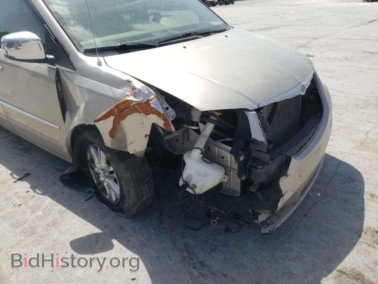 2008 CHRYSLER MINIVAN - VIN: 2A8HR64X28R688631 - Фото 9