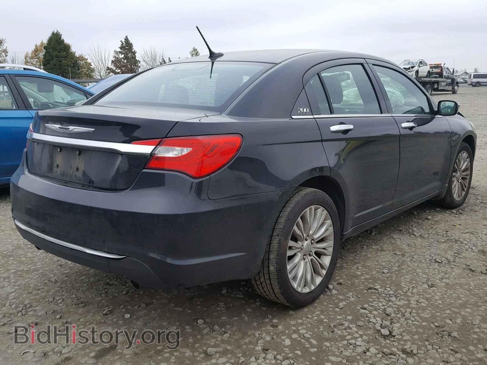 2011 CHRYSLER 200 - VIN: 1C3BC2FGXBN618422 - Фото 4