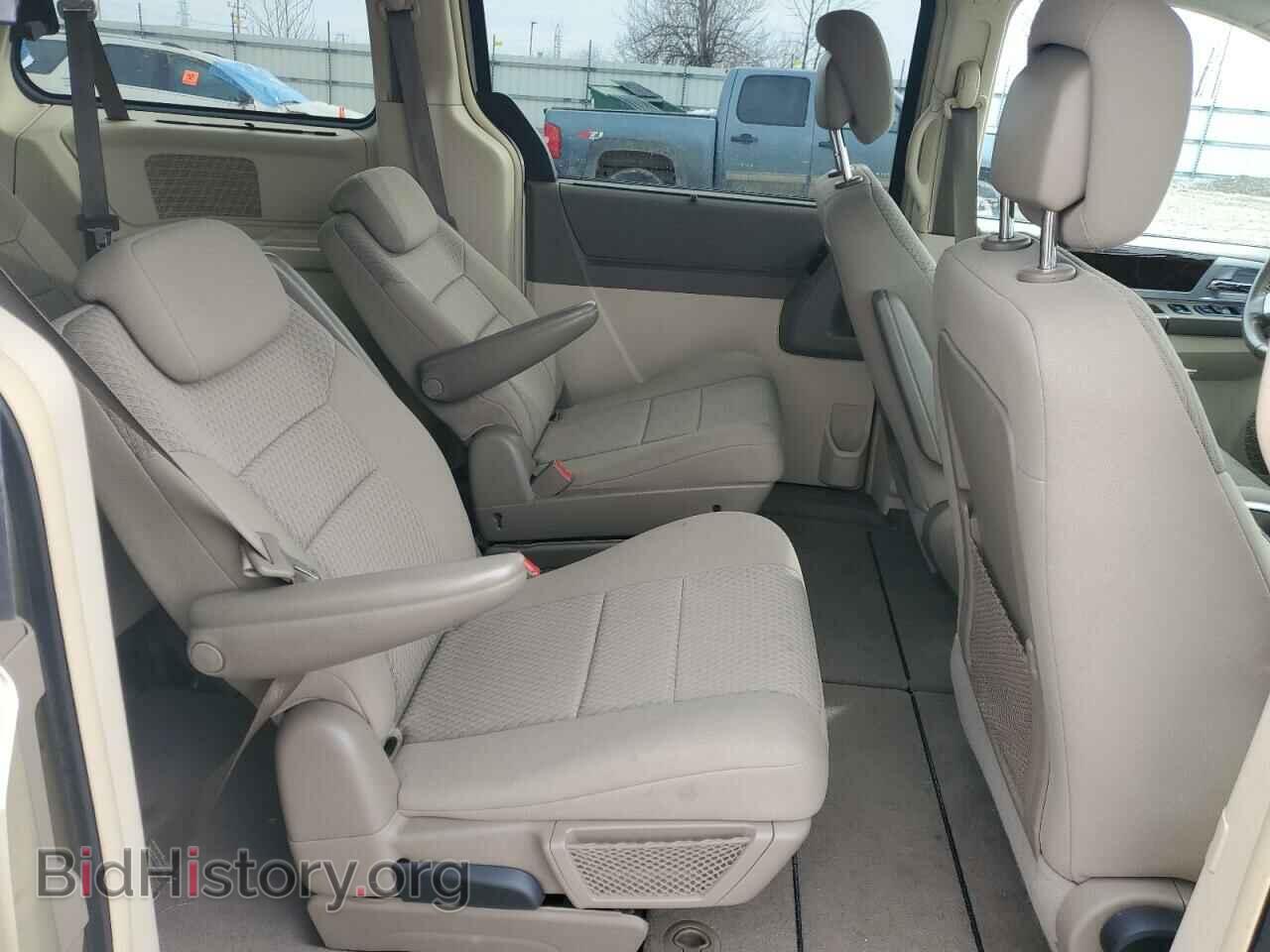2010 CHRYSLER MINIVAN - VIN: 2A4RR5D1XAR301034 - Фото 11