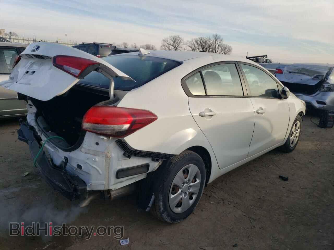 2017 KIA FORTE - VIN: 3KPFK4A72HE086261 - Фото 3