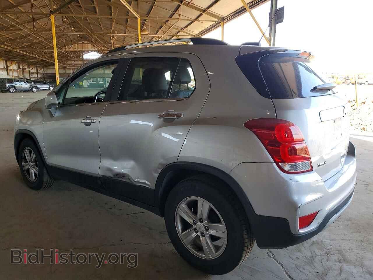 2018 CHEVROLET TRAX - VIN: KL7CJLSB0JB686733 - Photo 2