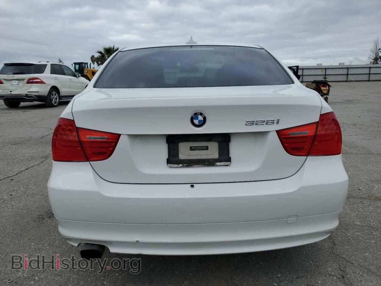 2011 BMW 3 SERIES - VIN: WBAPH5C57BF093236 - Фото 6