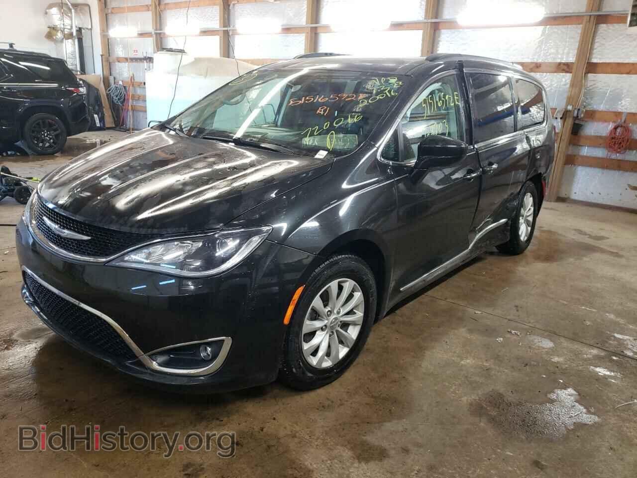 2017 CHRYSLER PACIFICA - VIN: 2C4RC1BG8HR720016 - Photo 2