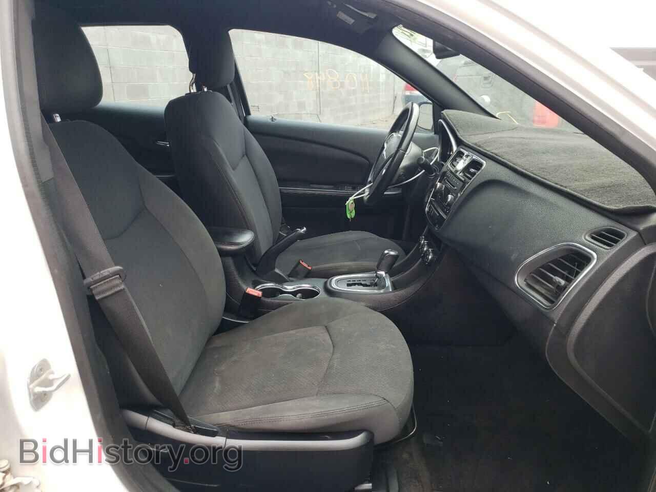 2014 CHRYSLER 200 - VIN: 1C3CCBBG2EN117037 - Фото 5