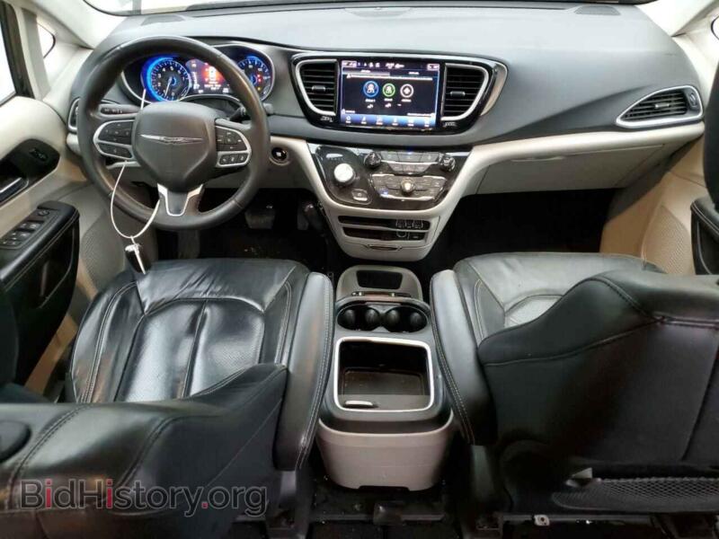 2022 Chrysler PACIFICA (VIN 2C4RC1BG0NR190345) — фото 8 из 14