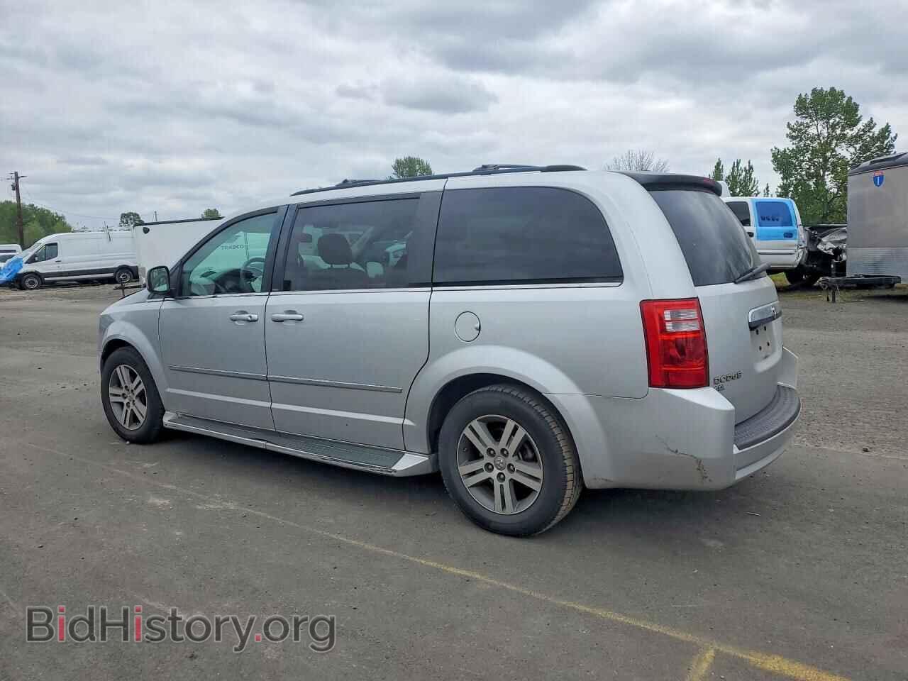2010 DODGE CARAVAN - VIN: 2D4RN5DX4AR139569 - Photo 2