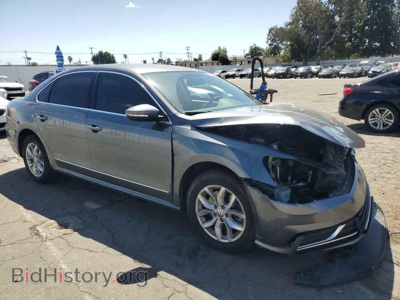 2016 VOLKSWAGEN PASSAT - VIN: 1VWAT7A3XGC036216 - Фото 4