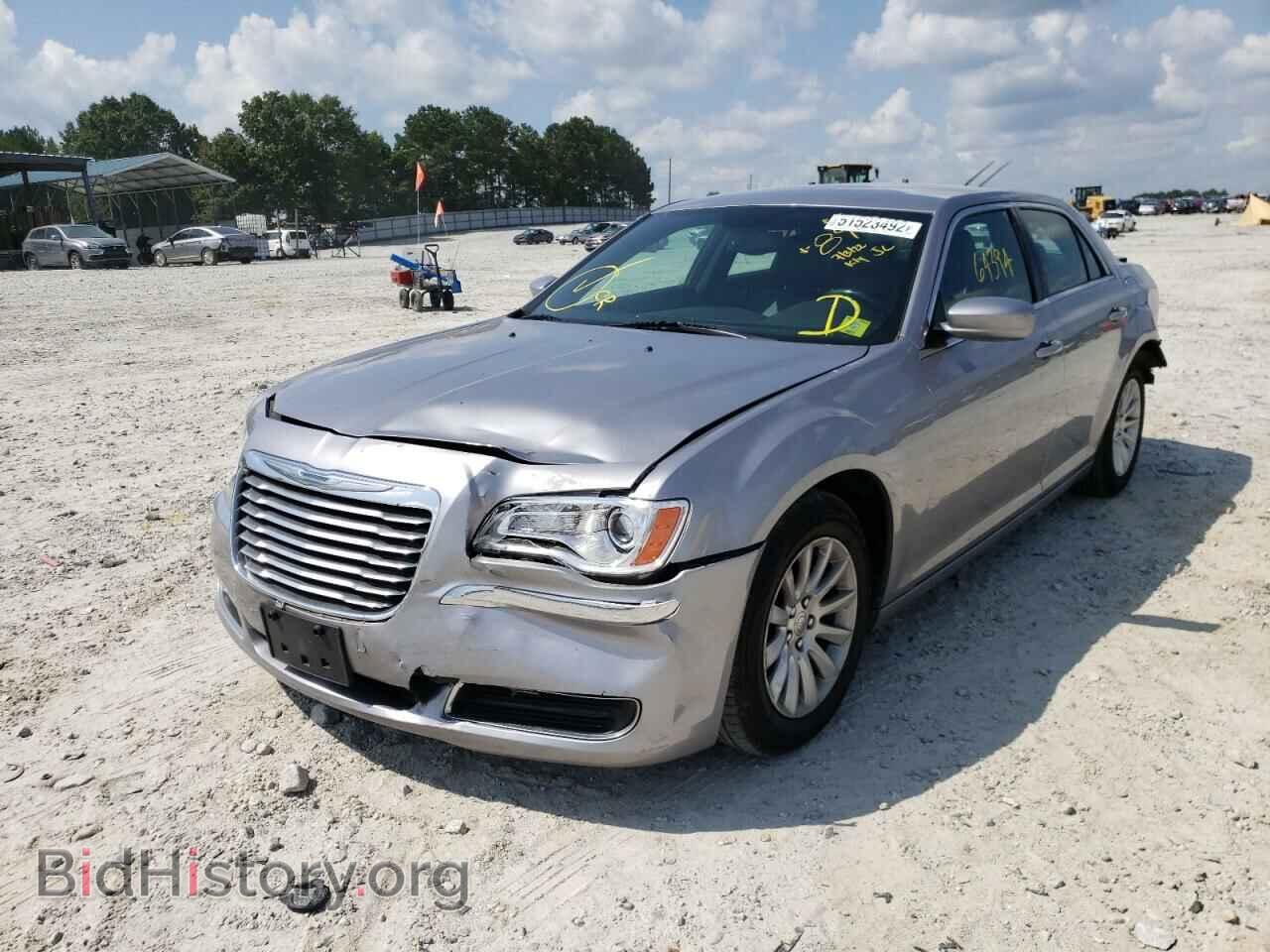 2014 CHRYSLER 300 - VIN: 2C3CCAAG7EH288998 - Фото 2
