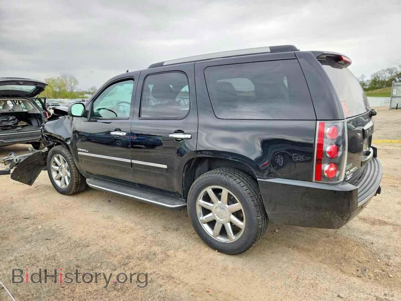 2011 GMC YUKON - VIN: 1GKS2EEFXBR365589 - Photo 2