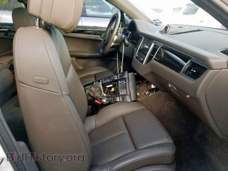 2018 Porsche MACAN (VIN WP1AA2A55JLB03274) — photo 5 of 10