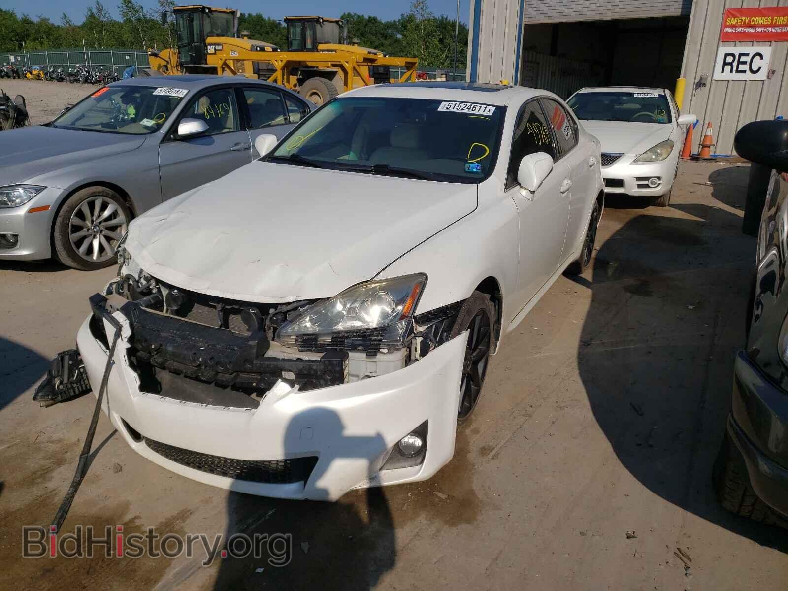 2012 LEXUS IS - VIN: JTHCF5C29C5052979 - Фото 2