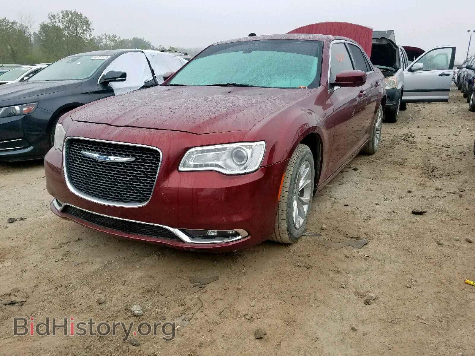 2016 CHRYSLER 300 - VIN: 2C3CCAAG7GH142085 - Фото 2