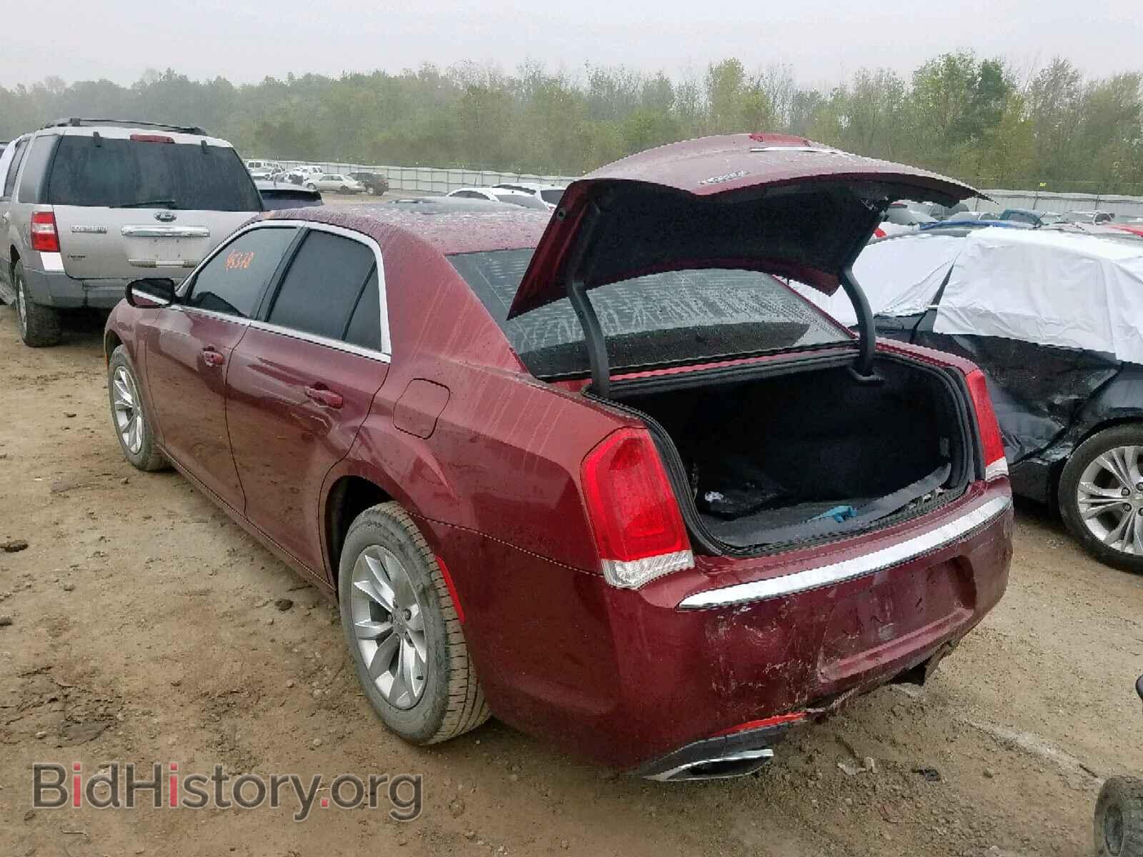 2016 CHRYSLER 300 - VIN: 2C3CCAAG7GH142085 - Фото 3