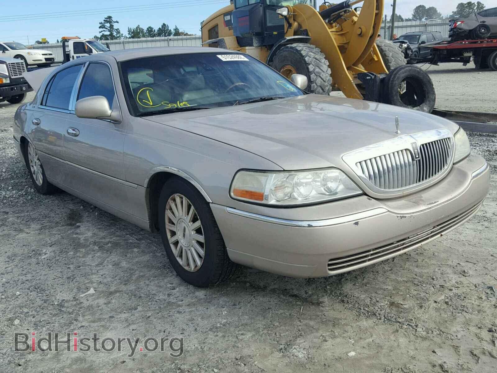Photo 1LNHM82W33Y640471 - LINCOLN TOWNCAR 2003