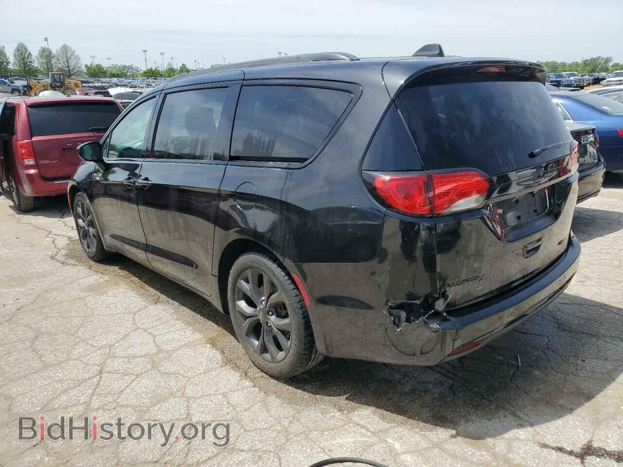 2019 CHRYSLER PACIFICA - VIN: 2C4RC1FG6KR532161 - Фото 2