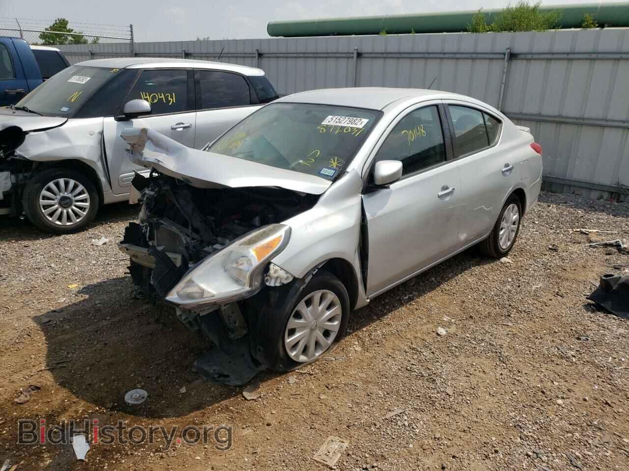 2019 NISSAN VERSA - VIN: 3N1CN7AP3KL872037 - Photo 2
