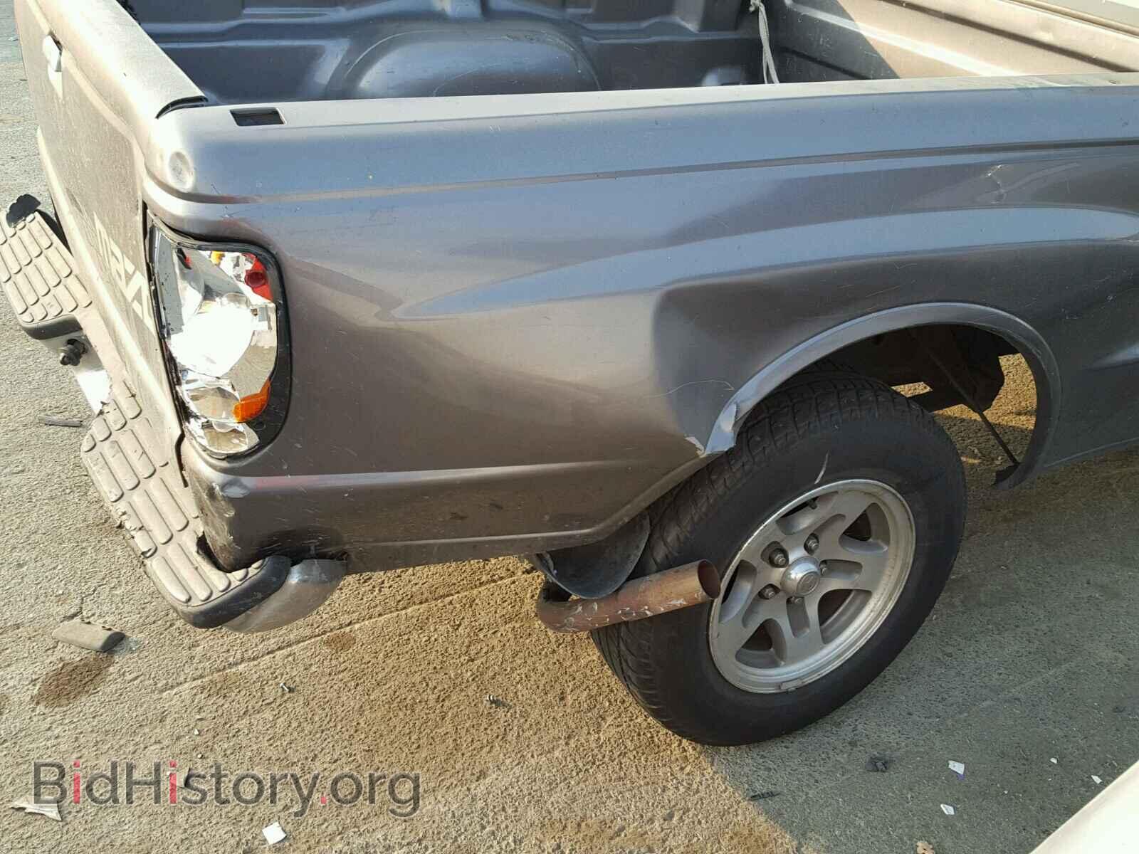 2000 MAZDA B2500 - VIN: 4F4YR12C6YTM26413 - Фото 9
