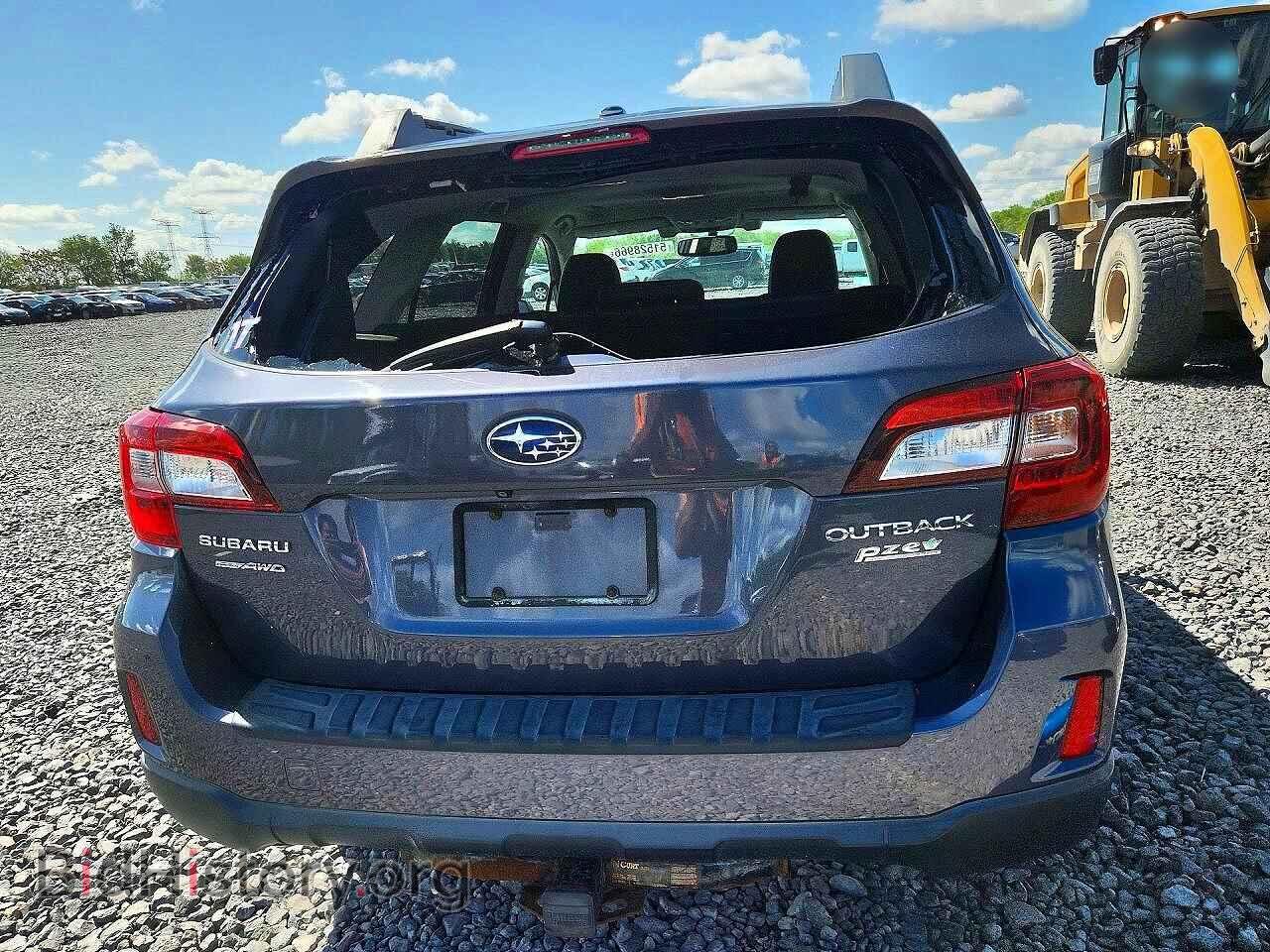 2015 SUBARU OUTBACK - VIN: 4S4BSANC6F3310488 - Фото 6
