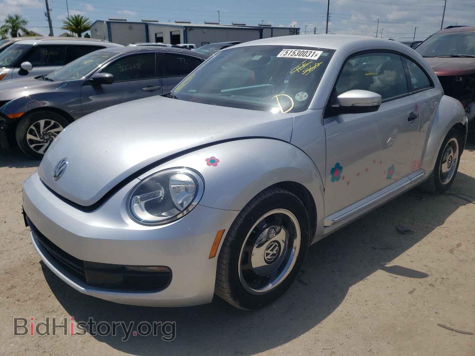 2015 VOLKSWAGEN BEETLE - VIN: 3VWF17AT3FM600975 - Фото 2