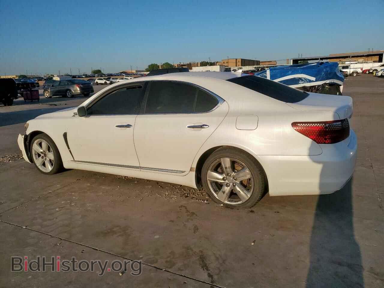 2011 LEXUS LS460 - VIN: JTHBL5EF1B5102521 - Фото 2