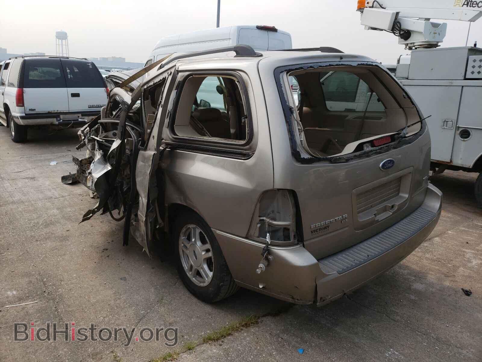 2006 FORD FREESTAR - VIN: 2FMZA52206BA65045 - Фото 3