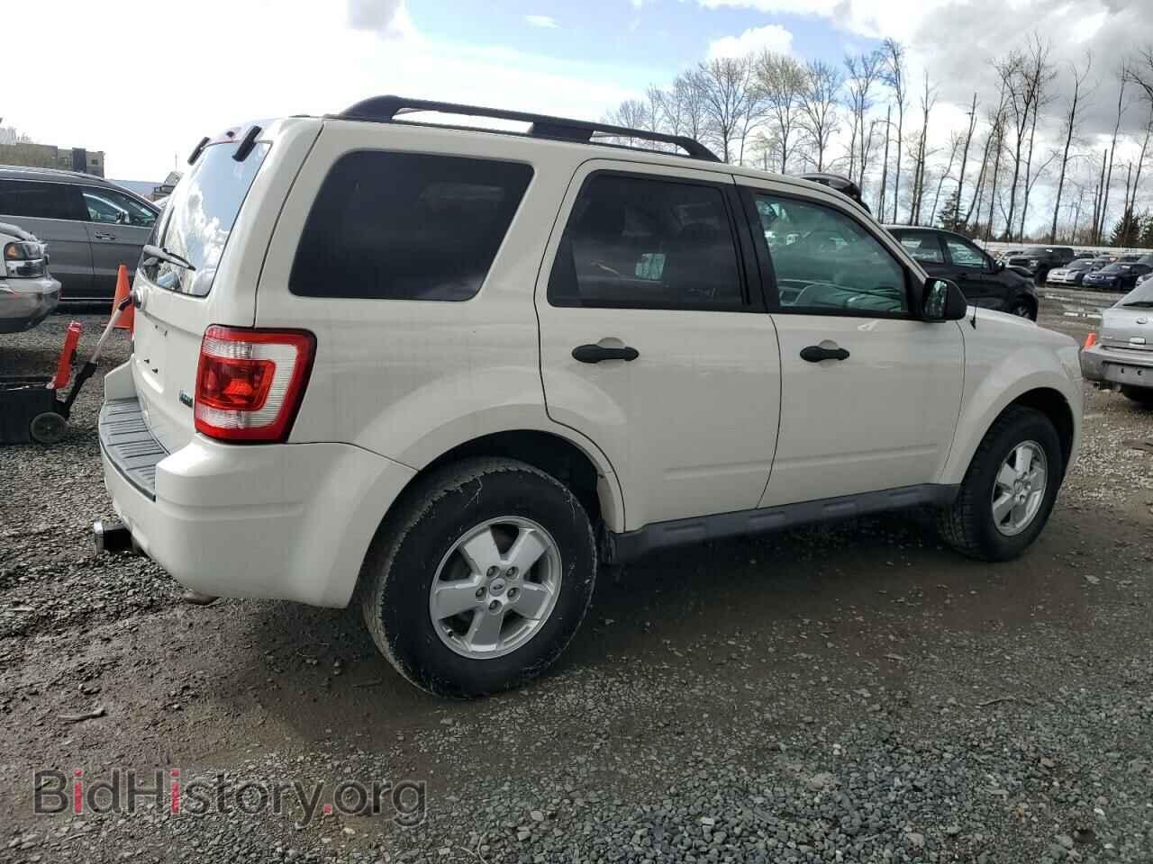 2012 FORD ESCAPE - VIN: 1FMCU0DG9CKB10946 - Фото 3