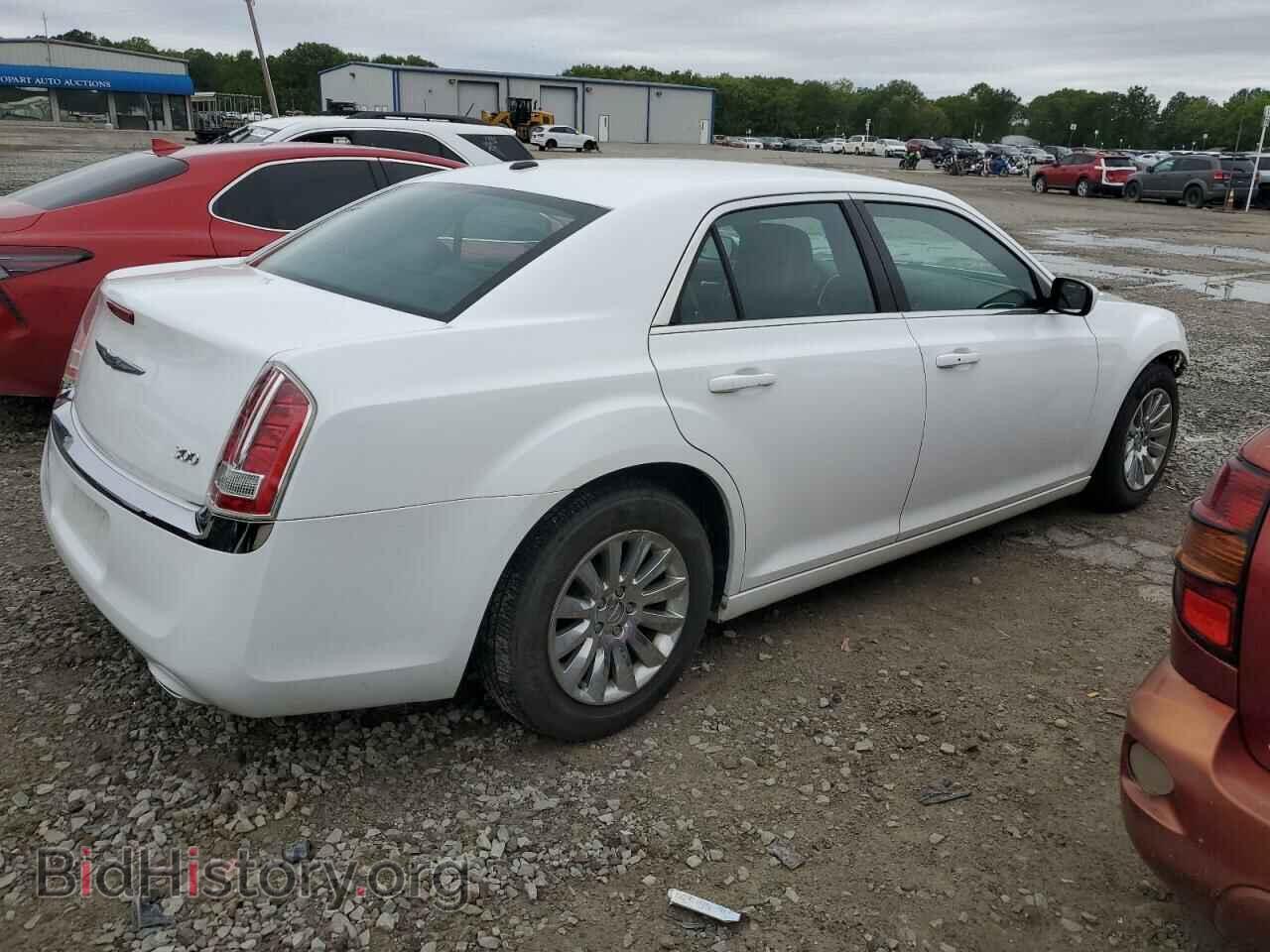 2013 CHRYSLER 300 - VIN: 2C3CCAAG2DH588222 - Фото 3
