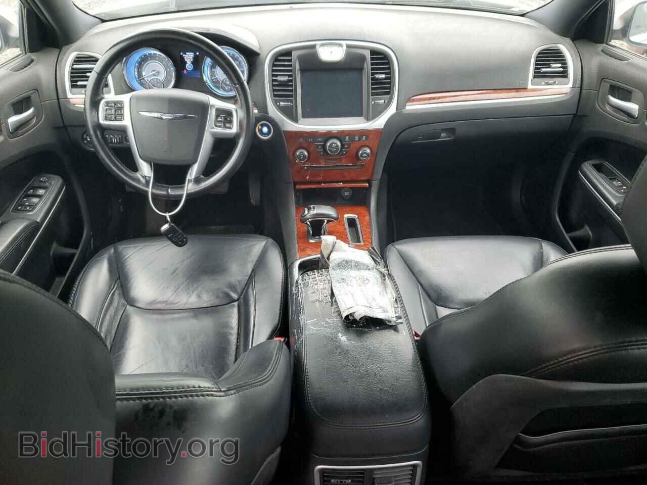 2013 CHRYSLER 300 - VIN: 2C3CCAAG2DH588222 - Фото 8