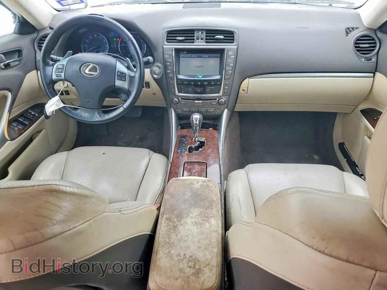 2011 LEXUS IS - VIN: JTHBF5C24B5135083 - Photo 8