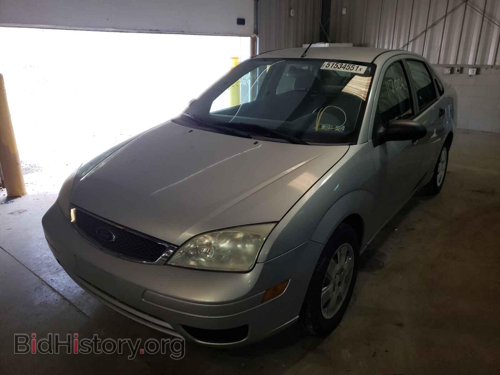 2007 FORD FOCUS - VIN: 1FAFP34N97W205262 - Фото 2