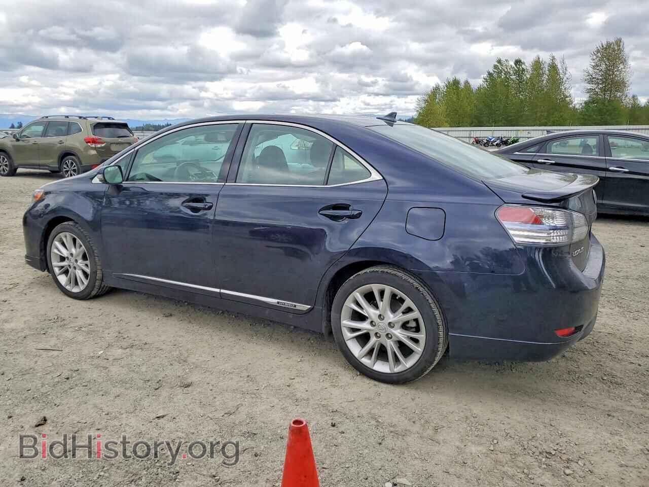 2010 LEXUS HS - VIN: JTHBB1BA0A2021739 - Photo 2