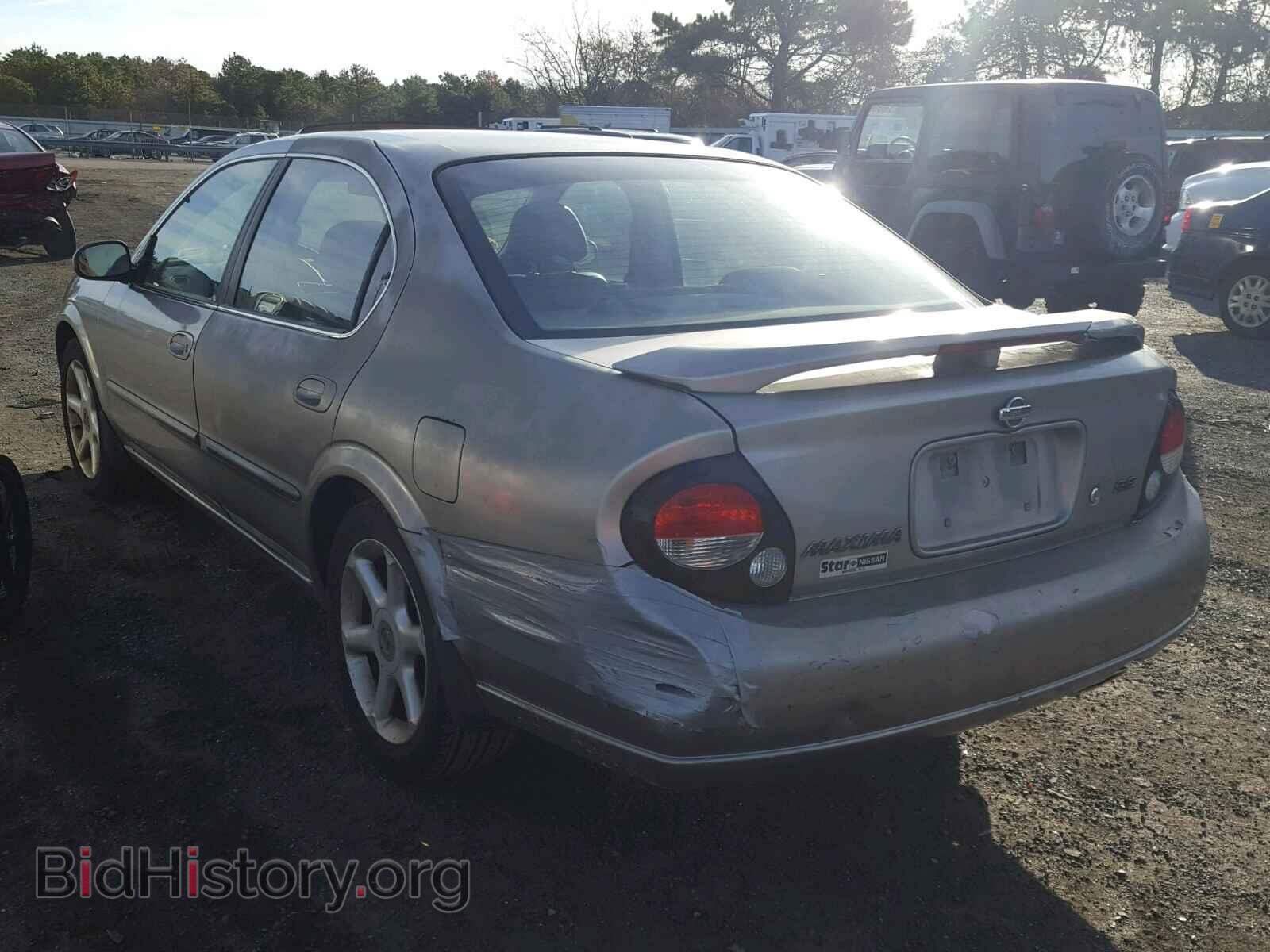 2000 NISSAN MAXIMA - VIN: JN1CA31AXYT007697 - Photo 3
