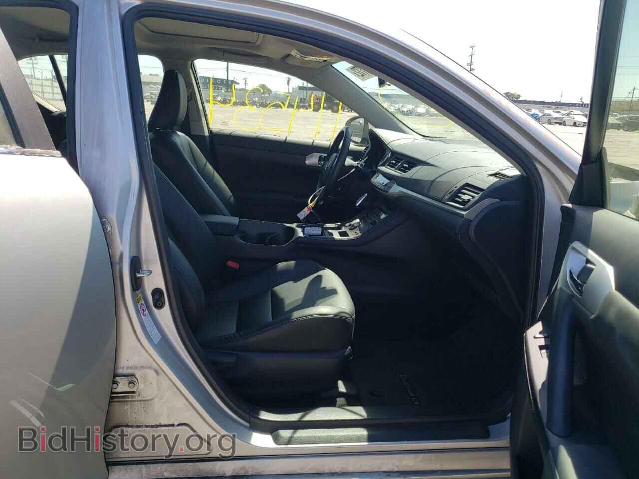 2011 LEXUS CT 200 - VIN: JTHKD5BH1B2035682 - Фото 5