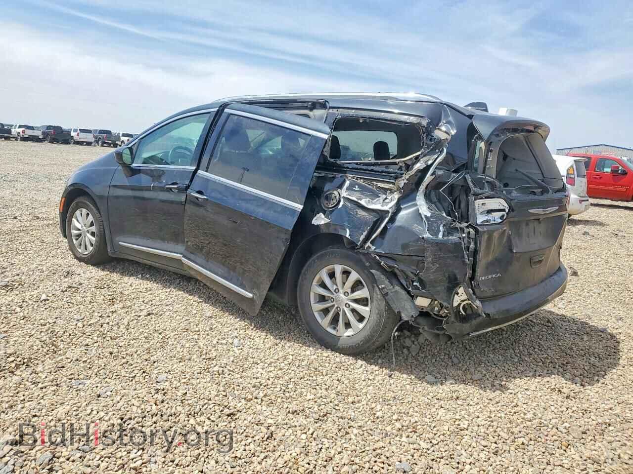 2018 CHRYSLER PACIFICA - VIN: 2C4RC1BG8JR186201 - Photo 2