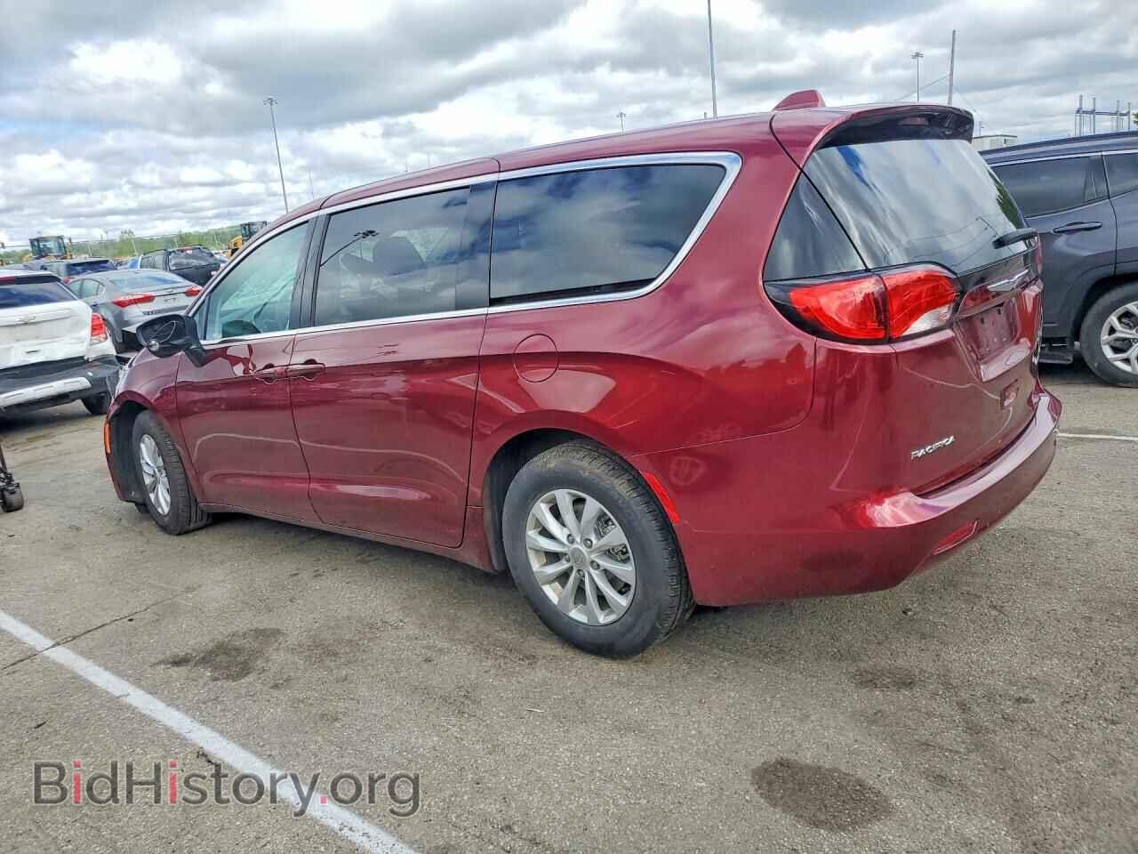 2017 CHRYSLER PACIFICA - VIN: 2C4RC1DG1HR531740 - Photo 2
