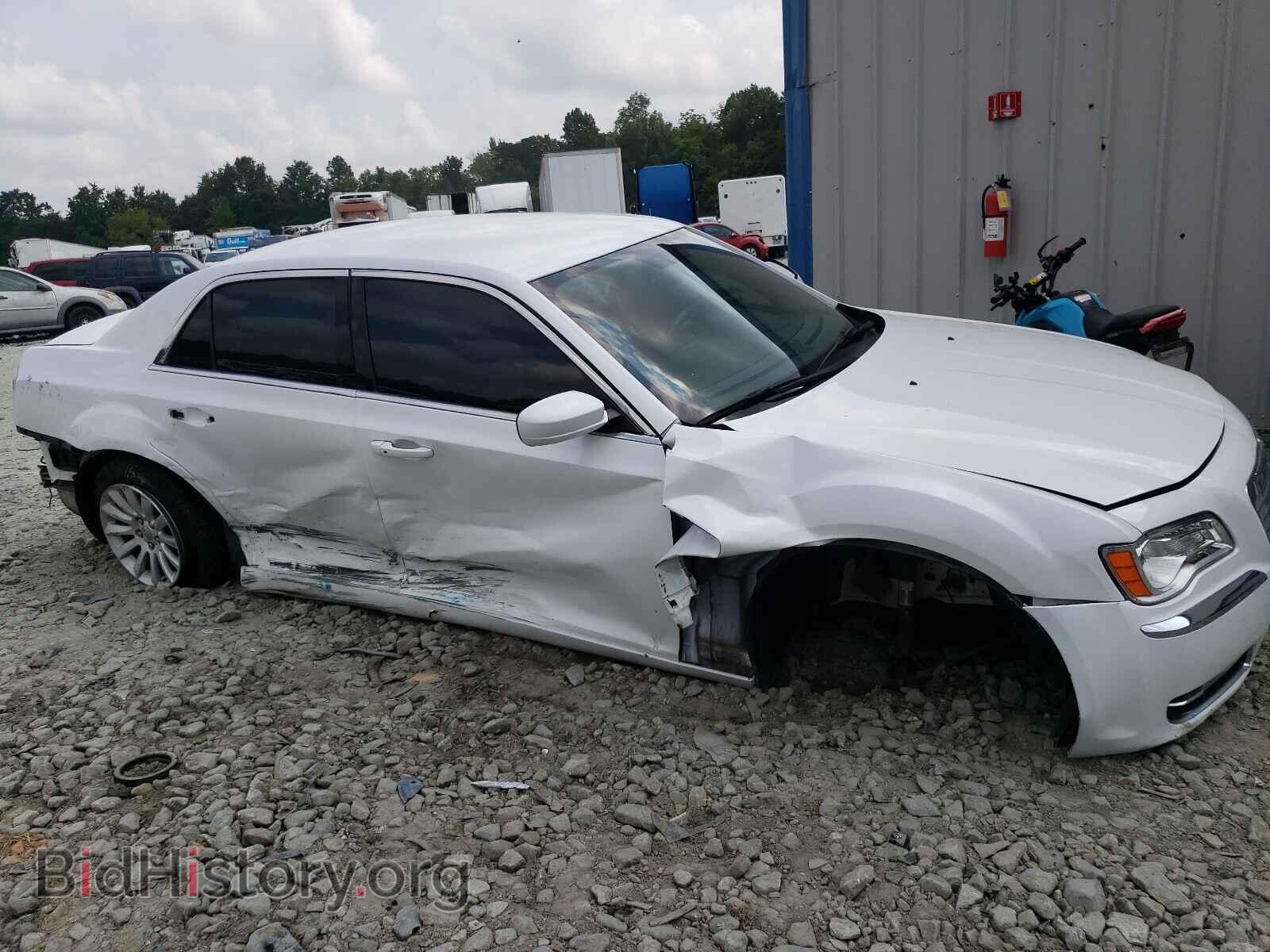 2012 CHRYSLER 300 - VIN: 2C3CCAAG6CH213741 - Фото 9