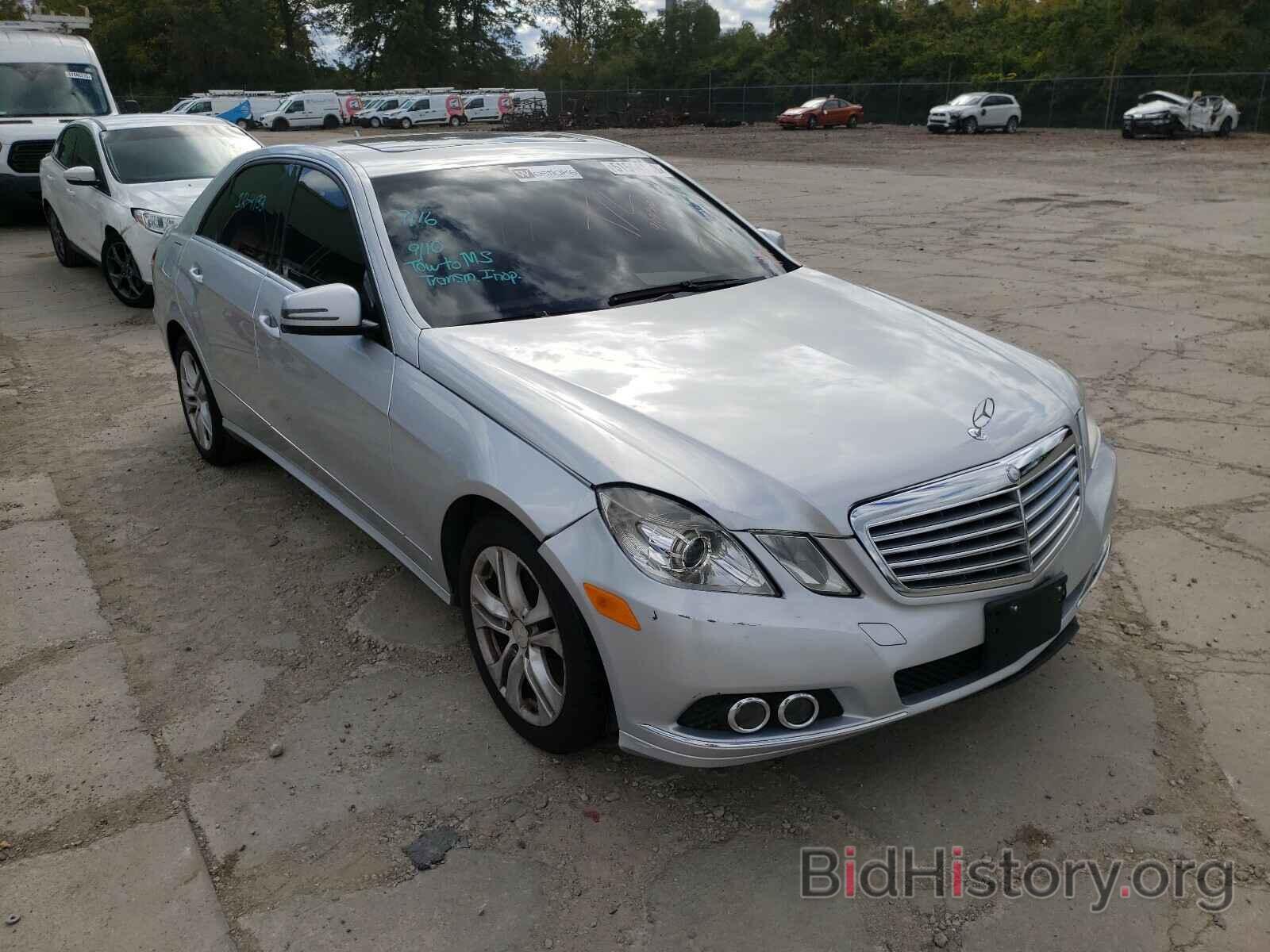 Photo WDDHF8HB9BA437973 - MERCEDES-BENZ E CLASS 2011