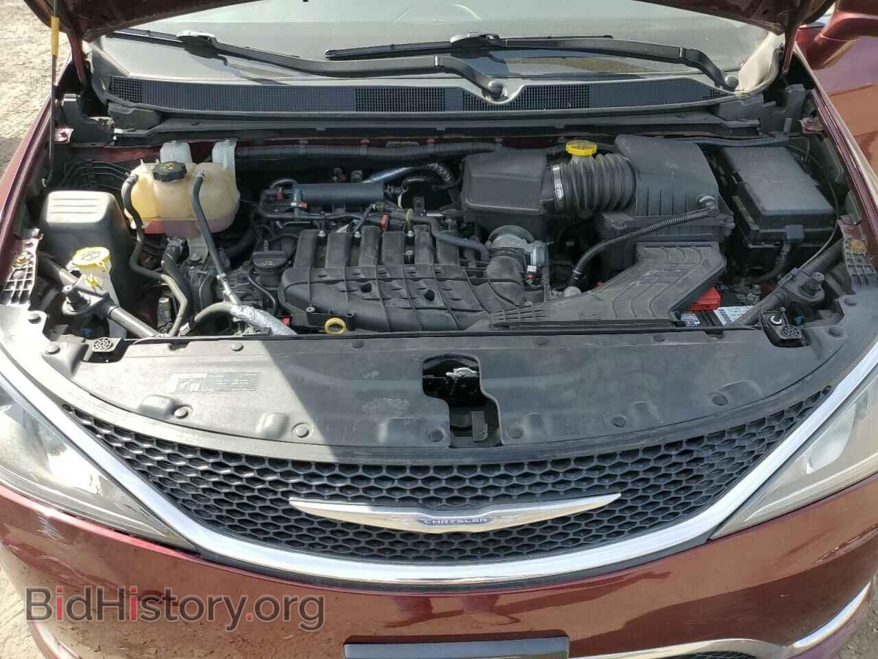2018 CHRYSLER PACIFICA - VIN: 2C4RC1FG7JR123715 - Фото 11