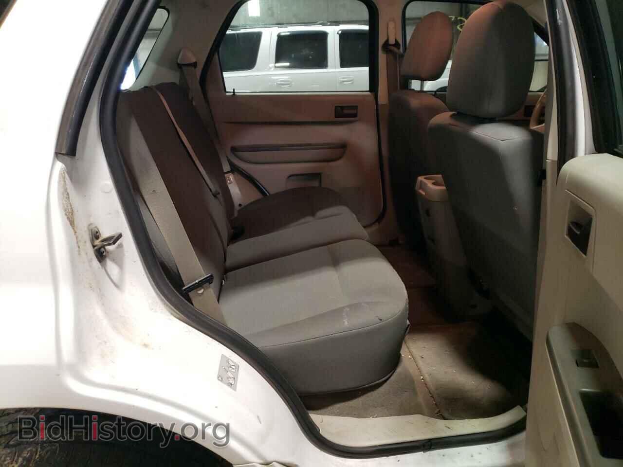 2011 FORD ESCAPE - VIN: 1FMCU0C7XBKA87807 - Фото 10