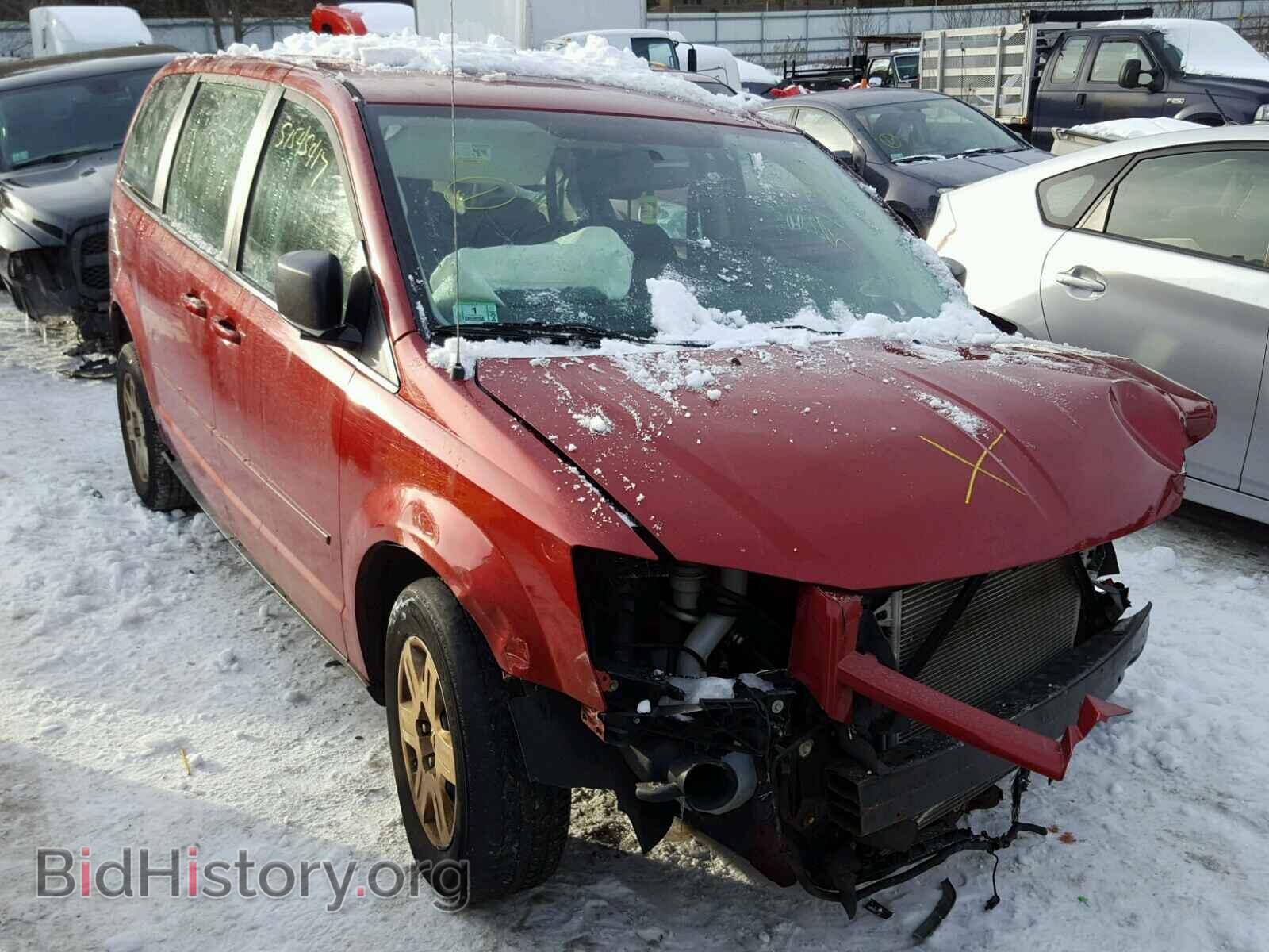 Photo 2D4RN4DE4AR171849 - DODGE CARAVAN 2010