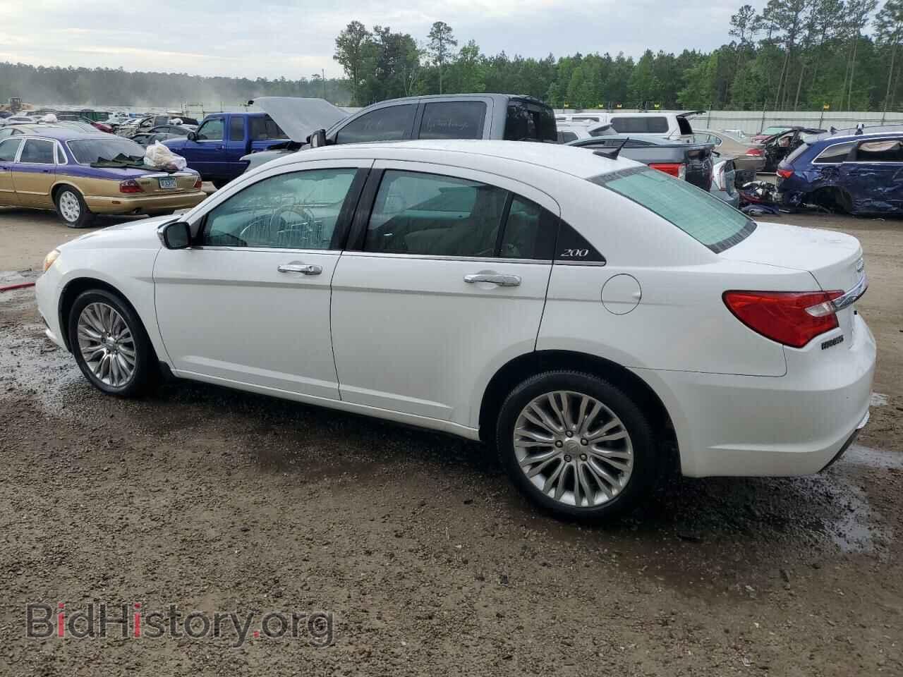 2013 CHRYSLER 200 - VIN: 1C3CCBCG5DN596017 - Фото 2