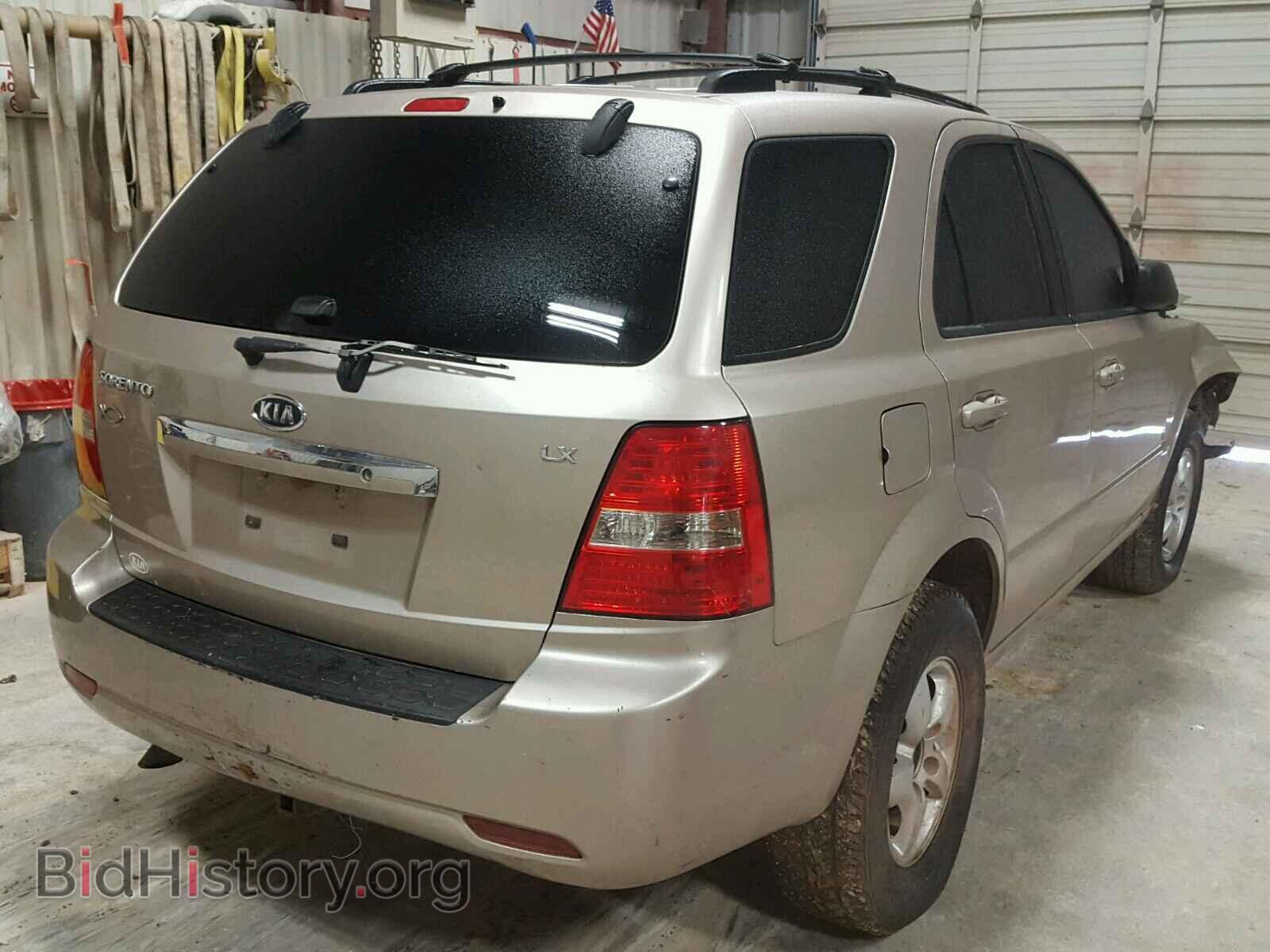2007 KIA SORENTO - VIN: KNDJD736175676911 - Фото 4