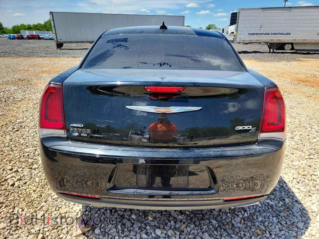 2018 CHRYSLER 300 - VIN: 2C3CCAGG7JH175070 - Фото 6
