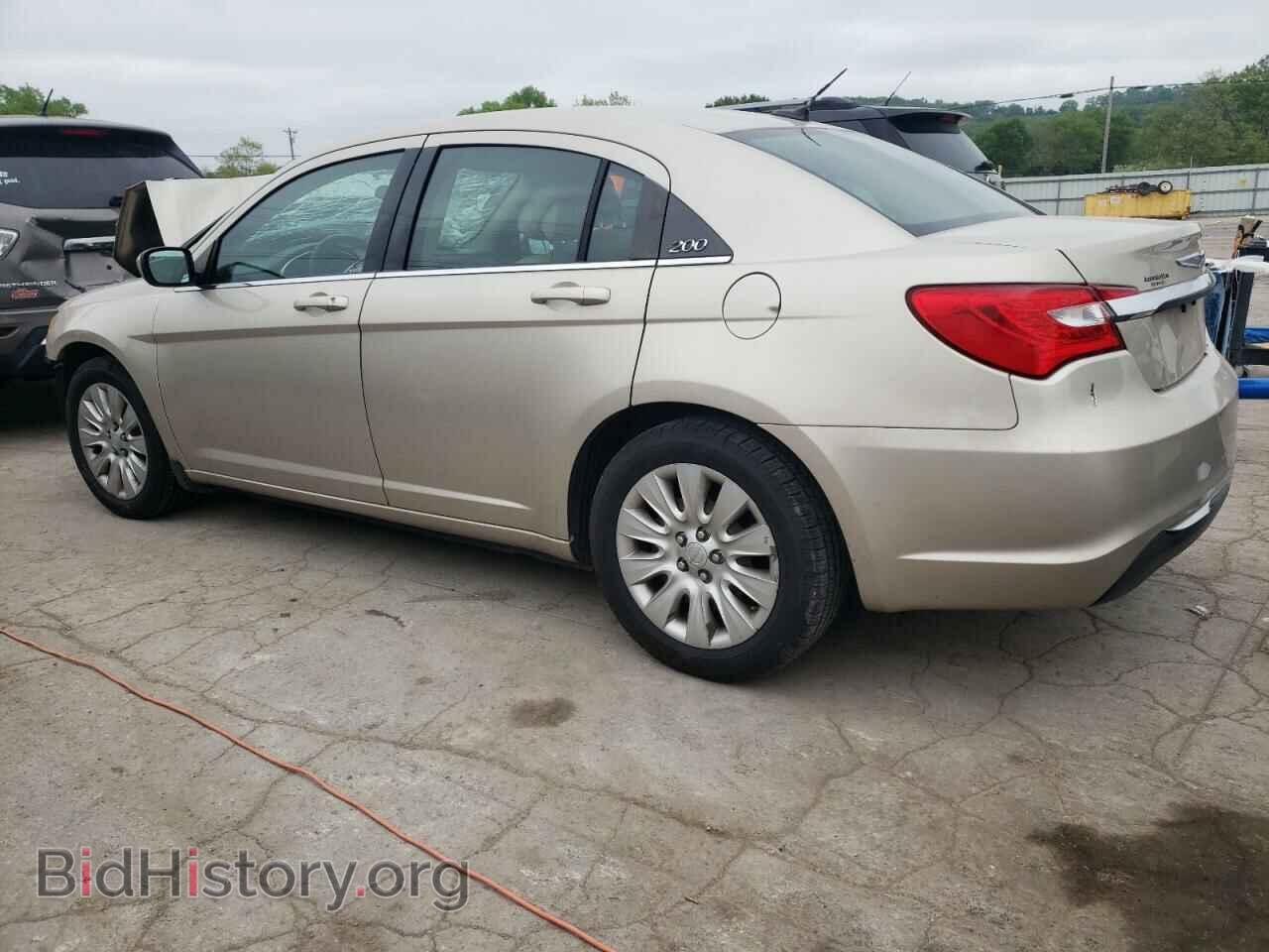 2013 CHRYSLER 200 - VIN: 1C3CCBAB7DN620891 - Фото 2