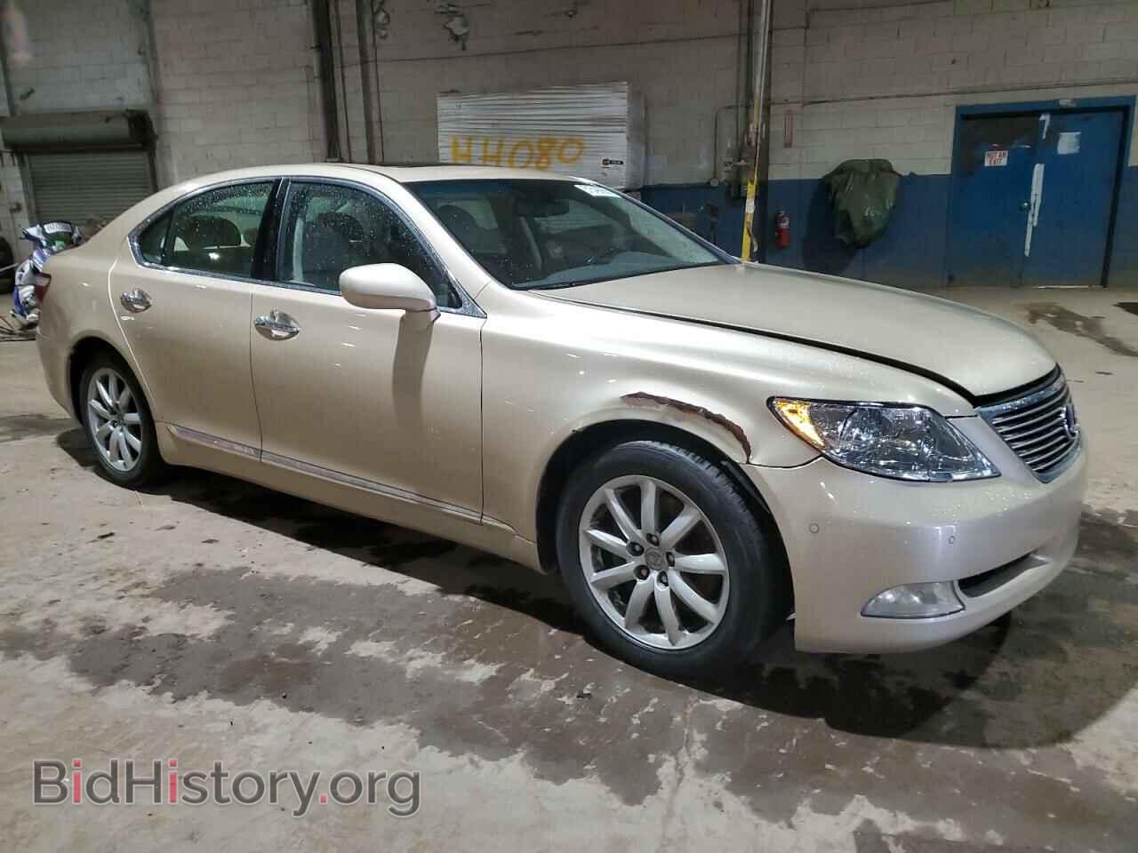 2008 LEXUS LS460 - VIN: JTHBL46F385058636 - Photo 4
